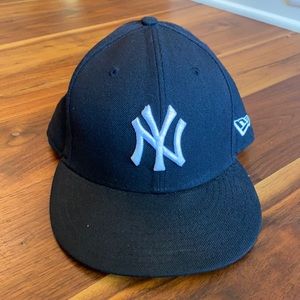 Yankees hat